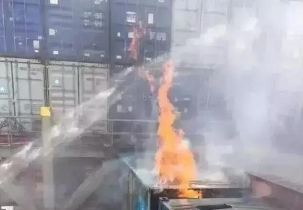 鋰<a href='http://lztzps.com' title='電池海運(yùn)' >電池海運(yùn)</a>