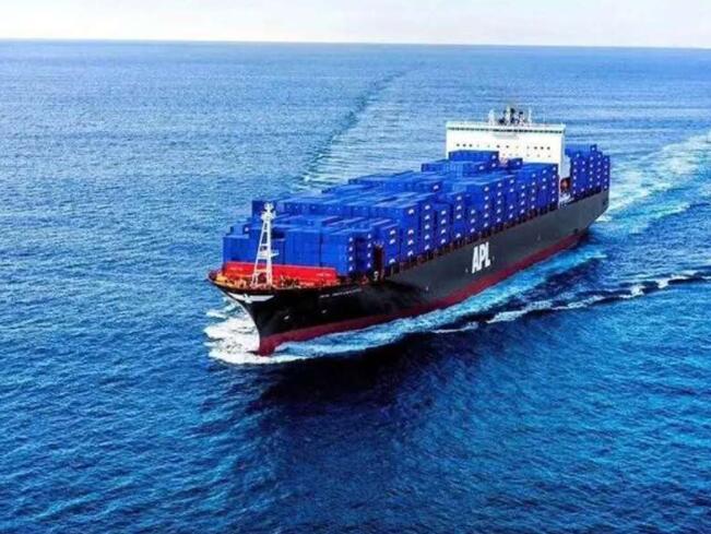 中港<a href='http://lztzps.com' title='電池海運(yùn)' >電池海運(yùn)</a>