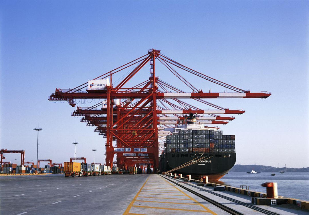 <a href='http://lztzps.com' title='電池海運(yùn)' >電池海運(yùn)</a>